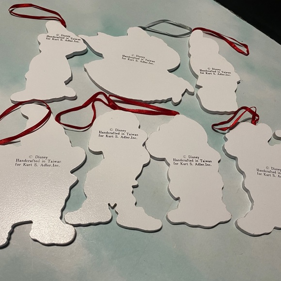 WALT DISNEY’S VTG 80s SNOW WHITE AND THE SEVEN DWARFS CHRISTMAS ORNAMENTS 7 - Picture 10 of 10
